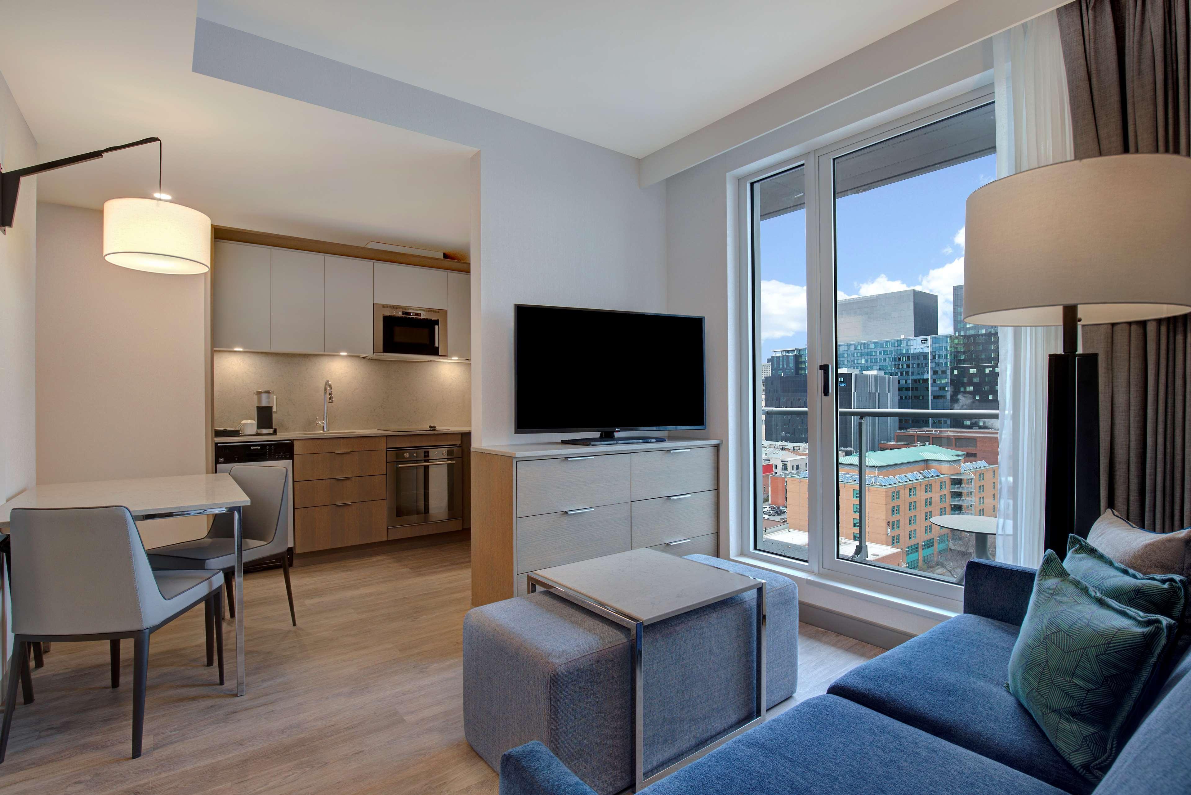 Hampton Inn Montreal Downtown, Qc Ngoại thất bức ảnh